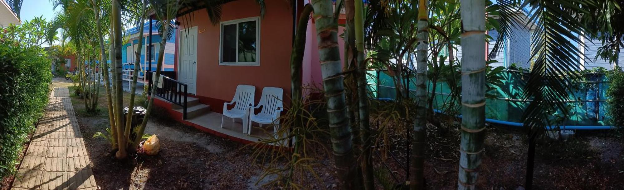 Chill Land House Hotel Bang Tao Beach  Eksteriør billede