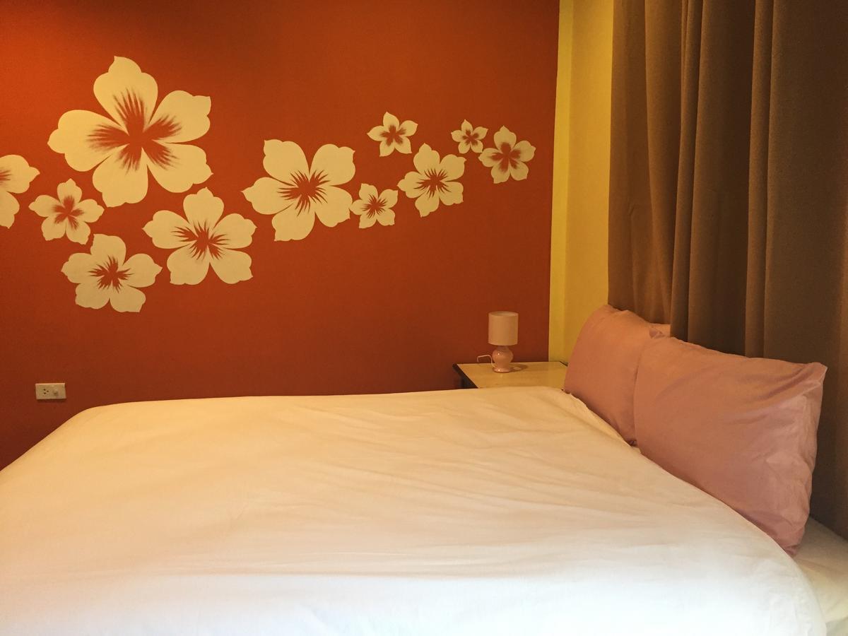 Chill Land House Hotel Bang Tao Beach  Eksteriør billede